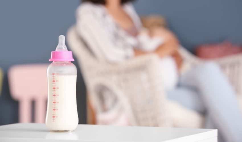 Rendre les maternités durables en s'attaquant aux biberons RTU
